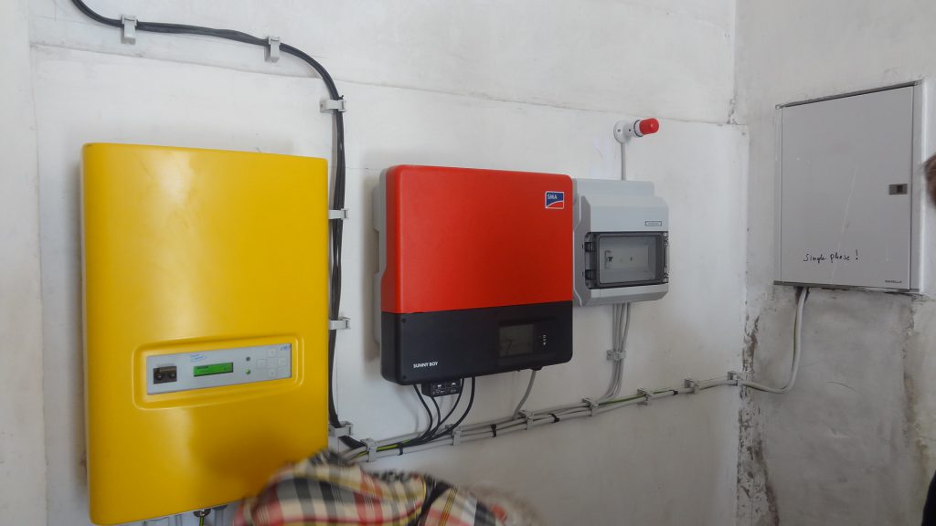 13 Foto Elektrik fertig